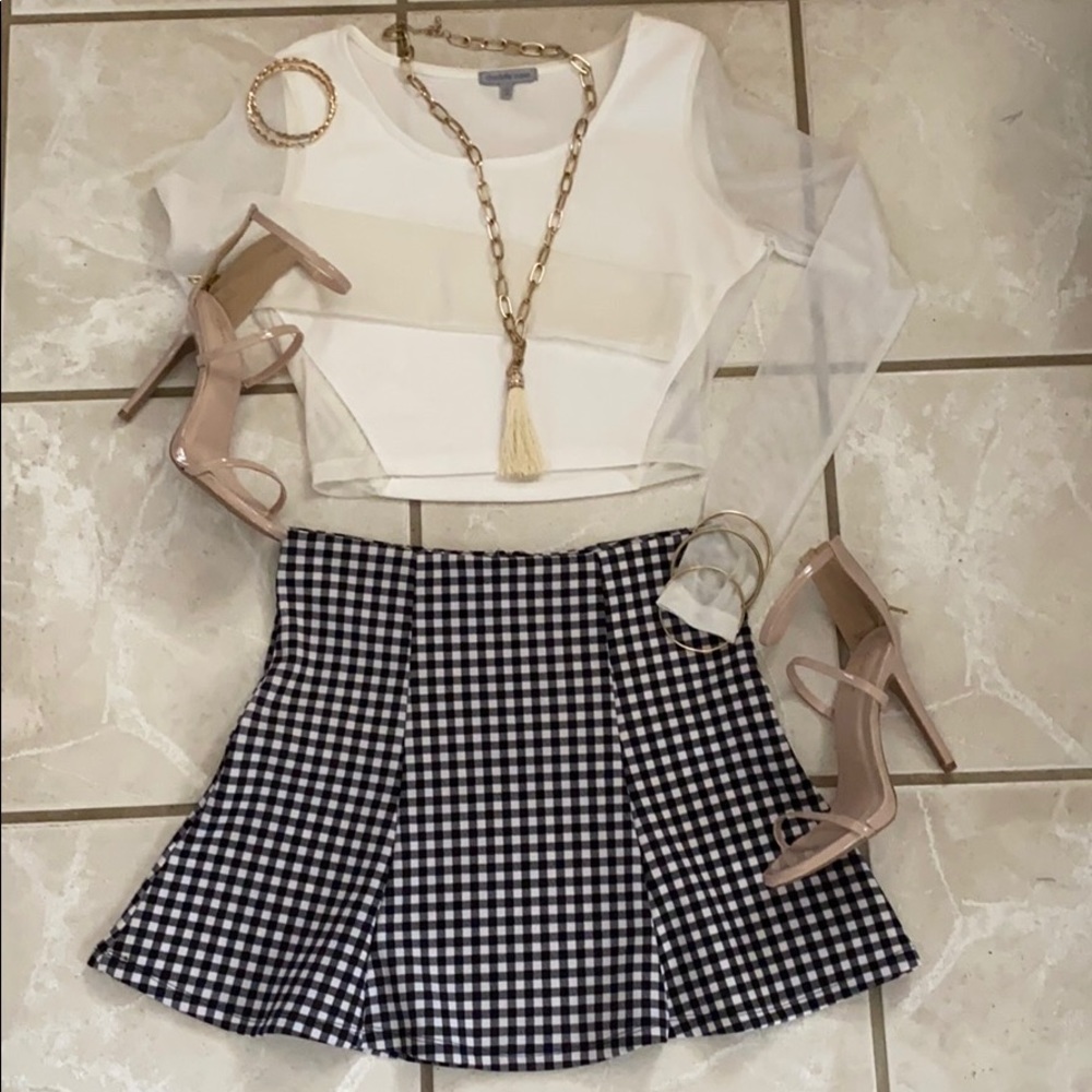 White mesh long sleeve crop top - Picture 1 of 2